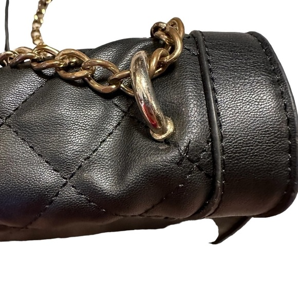 Badgley Mischka Black Quilted Crossbody Bag Gold Chain - Picture 6 of 11